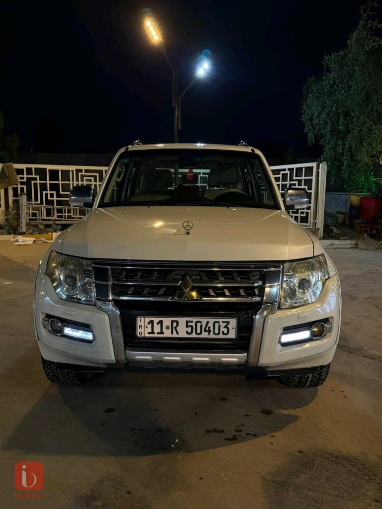 Mitsubishi Pajero GLS 12