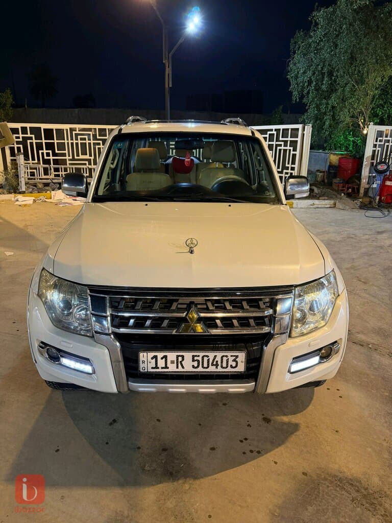 Mitsubishi Pajero GLS 4