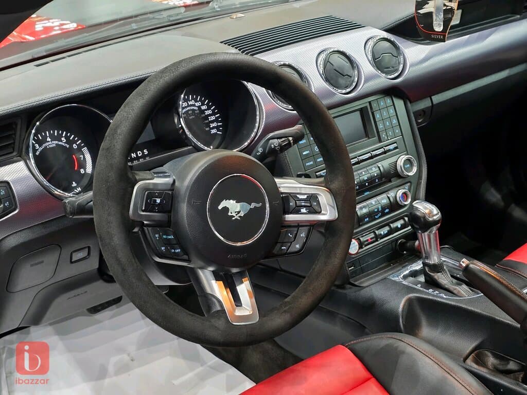 Ford Mustang 9