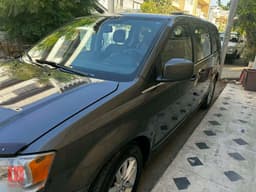 Dodge Caravan SXT — photo 3