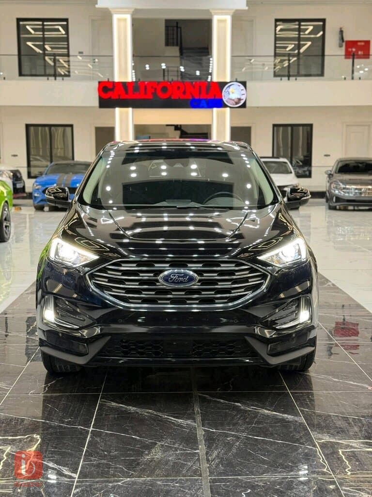 Ford Edge Titanium 2