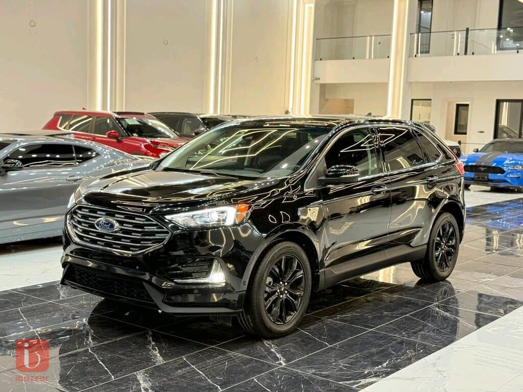 Ford Edge Titanium 3