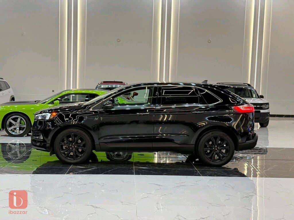 Ford Edge Titanium 4