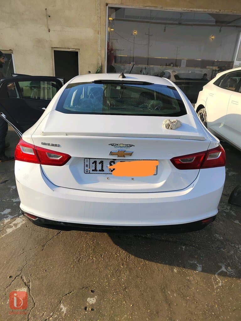 Chevorlet Malibu LS 2