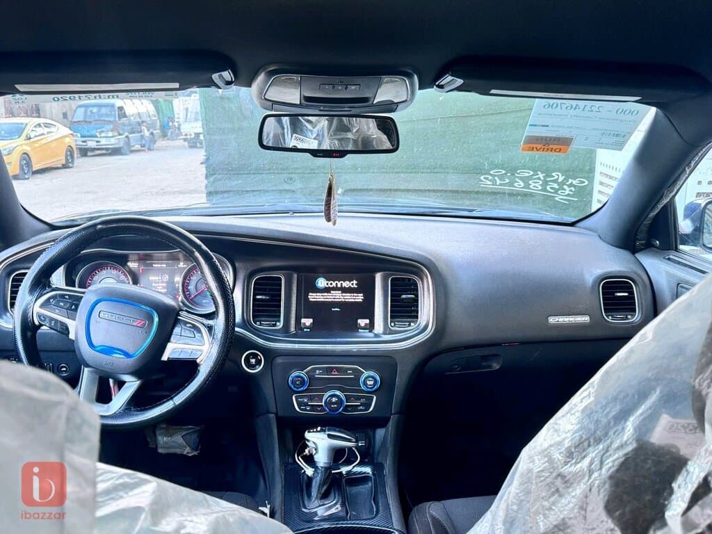 Dodge Charger SXT 6