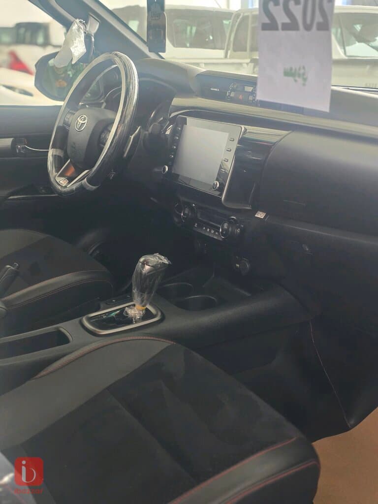 Toyota Hilux GR Sport 7