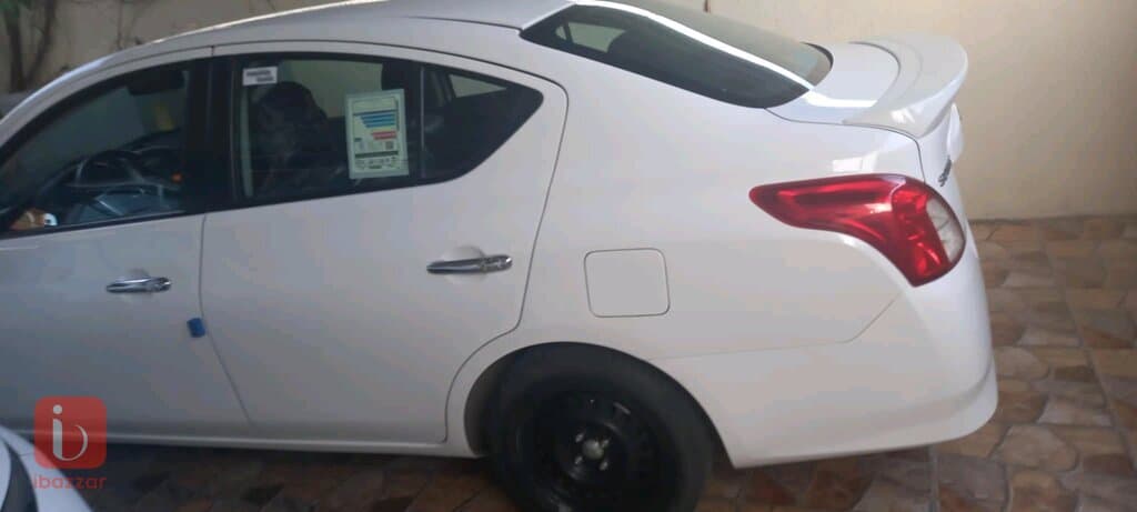 Nissan Sunny SL 5