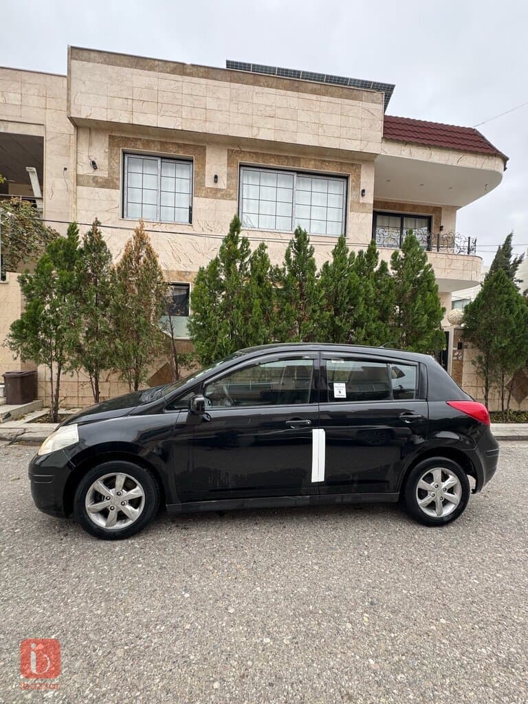 Nissan Versa 7