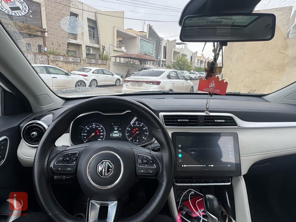 MG ZS 4