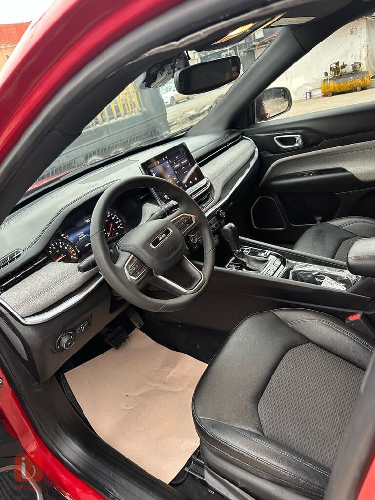 Jeep Compass — photo 6