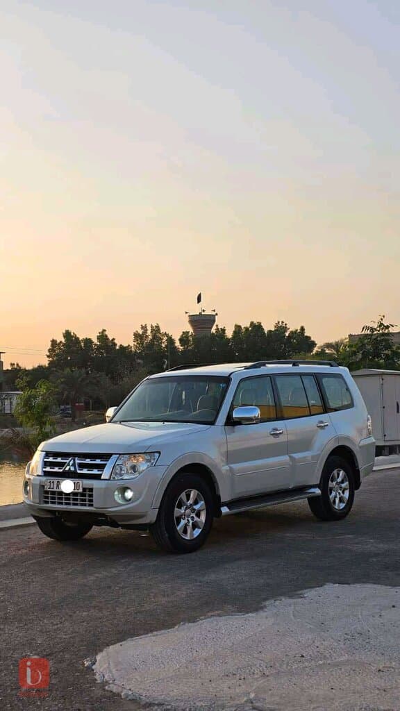 Mitsubishi Pajero GLS 4