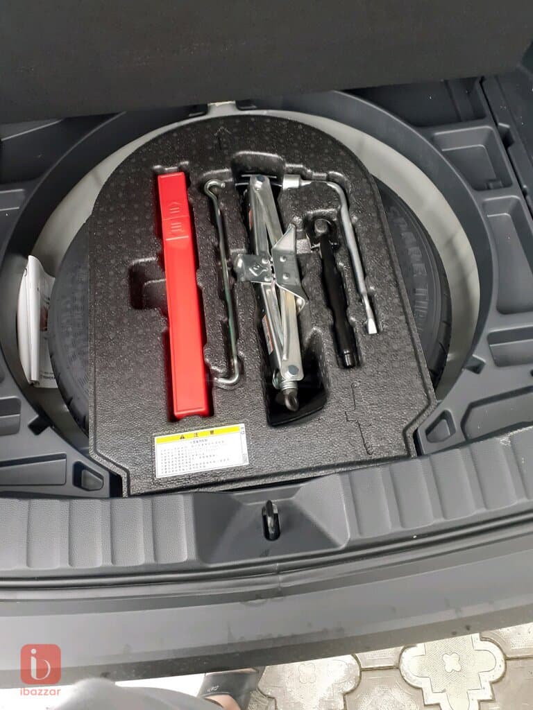 Toyota Corolla Cross 8