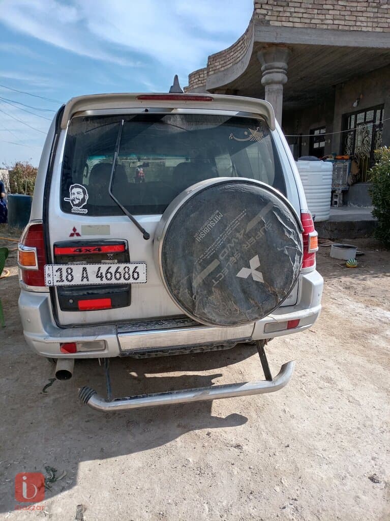 Mitsubishi Pajero 4WD 5 Door 3