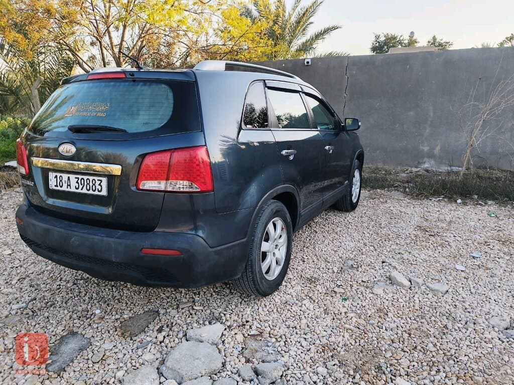 KIA Sorento EX 3