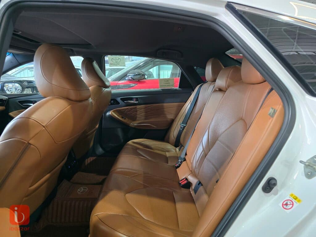 Toyota Avalon Limited 6