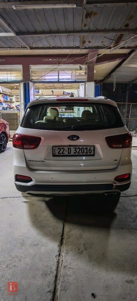 KIA Sorento LX 6