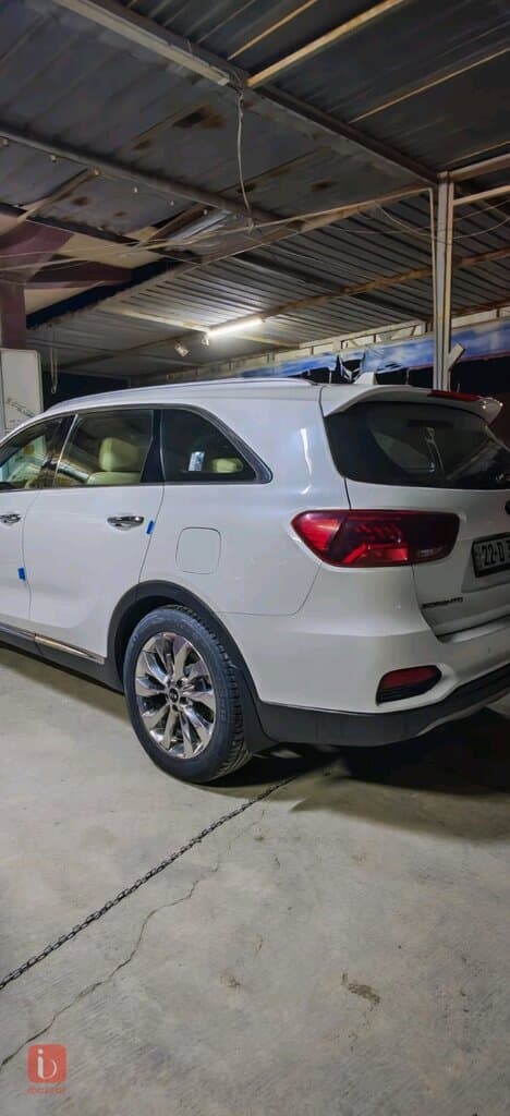 KIA Sorento LX 7