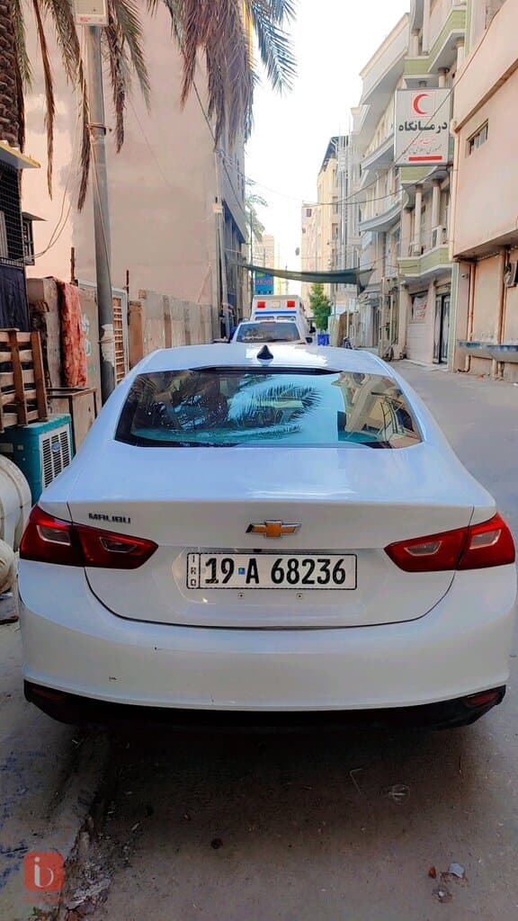 Chevorlet Malibu LS 2