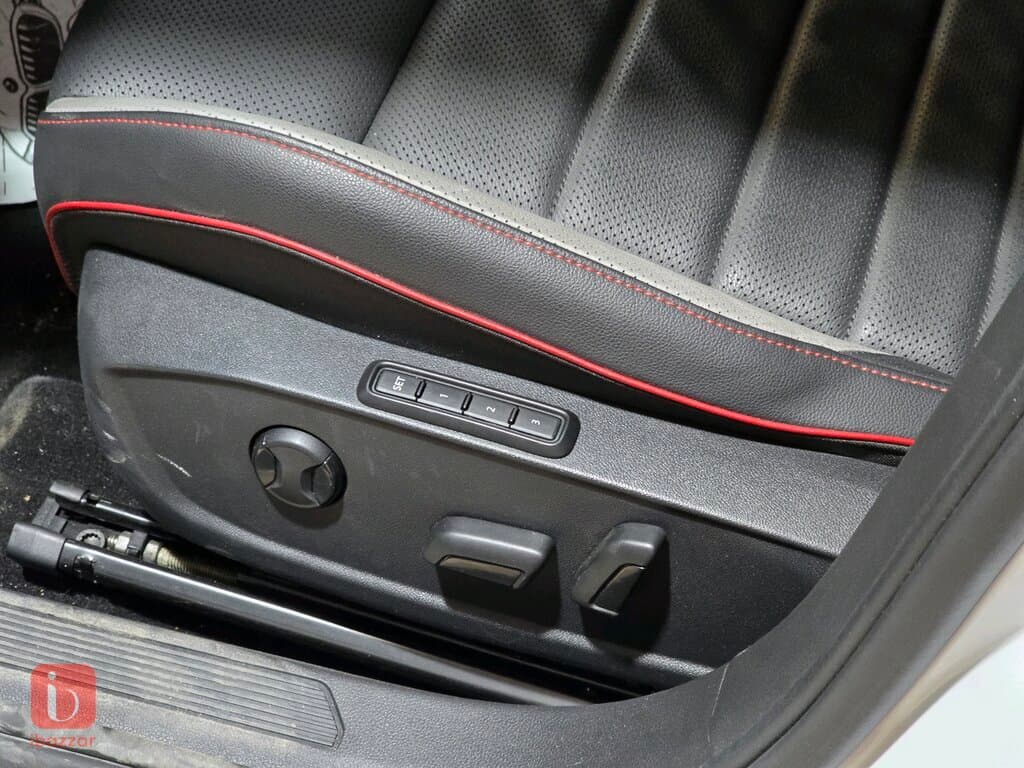 Volkswagen Golf 10