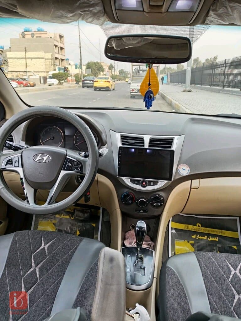 Hyundai Accent GL 2