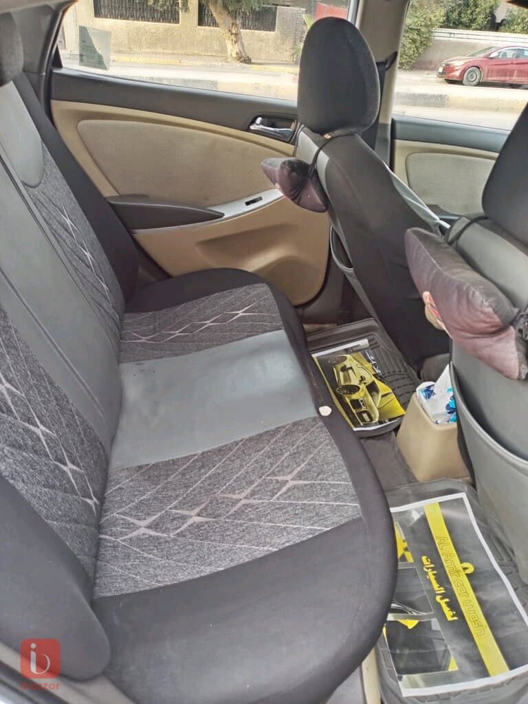 Hyundai Accent GL 3