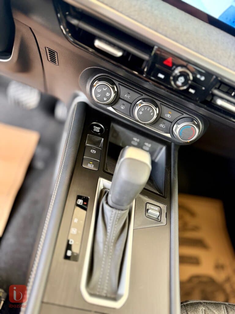 Nissan Kicks SV 15