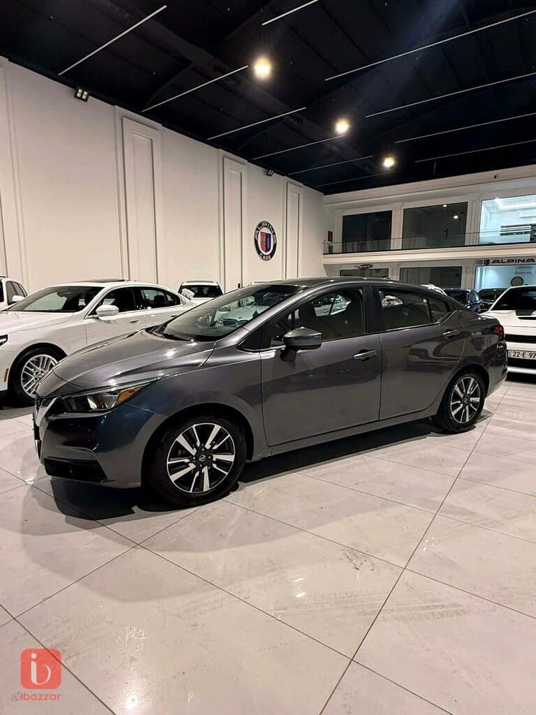 Nissan Versa 4