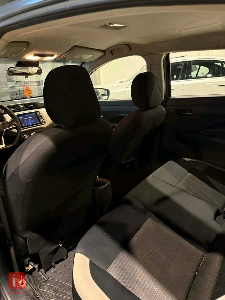Nissan Versa 6
