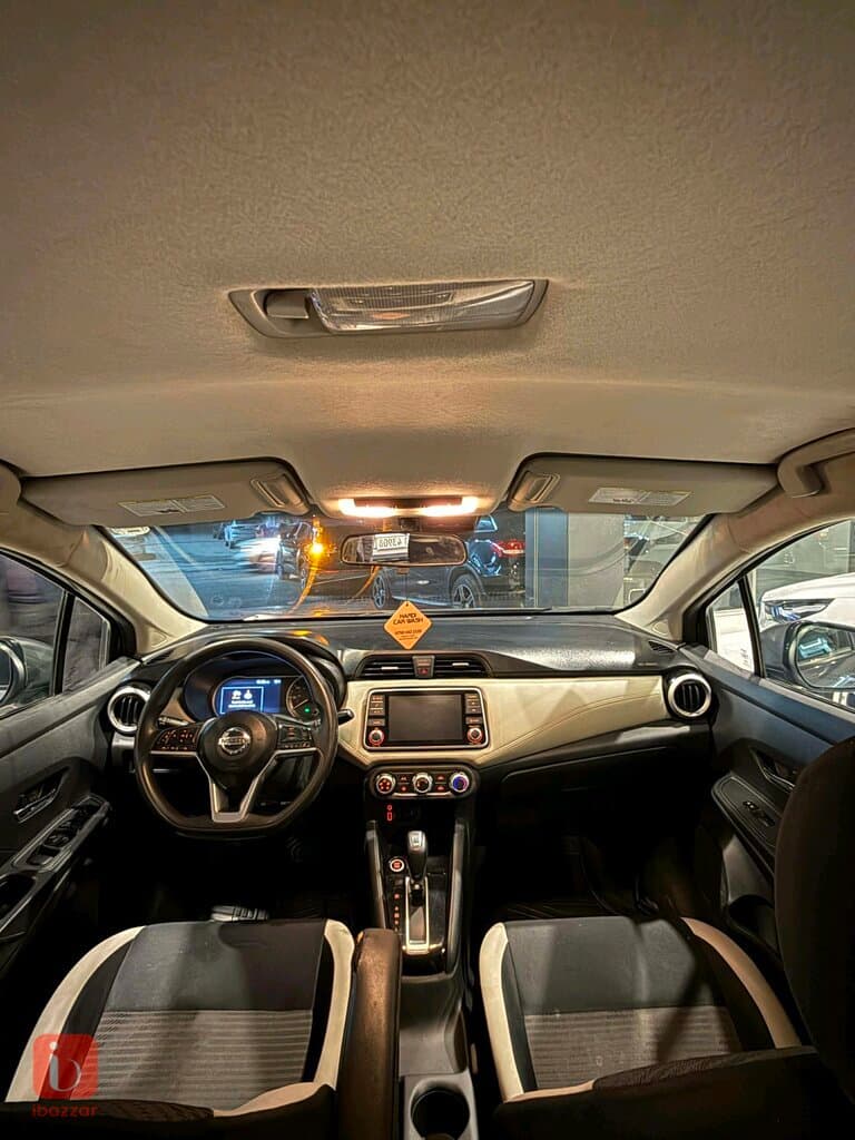 Nissan Versa 7