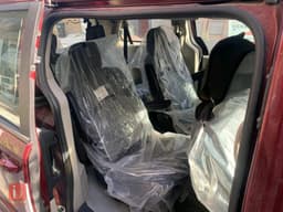 Dodge Caravan — photo 6