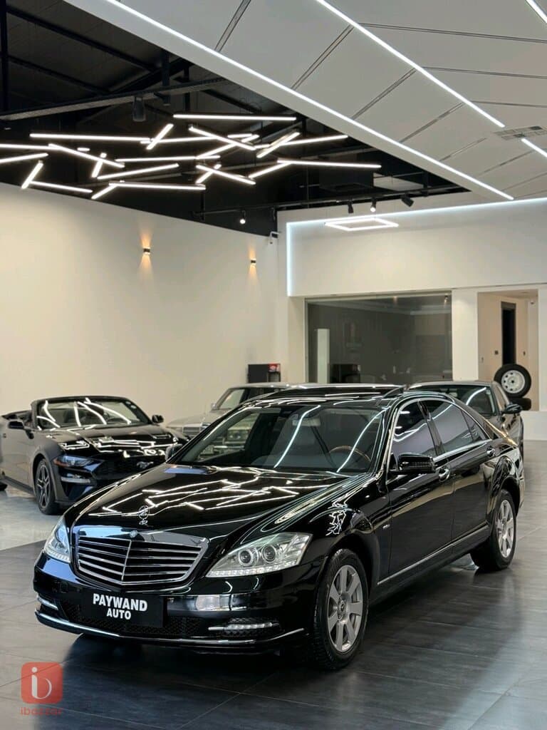 Mercedes-Benz S-Class S 500