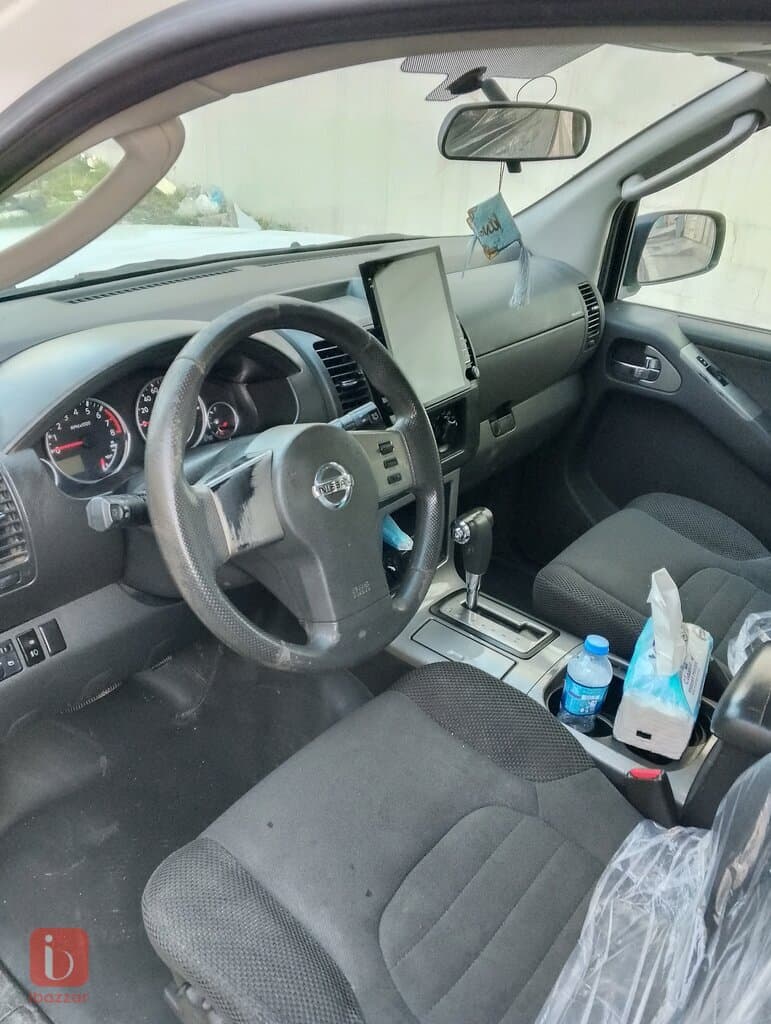 Nissan Pathfinder SL 5