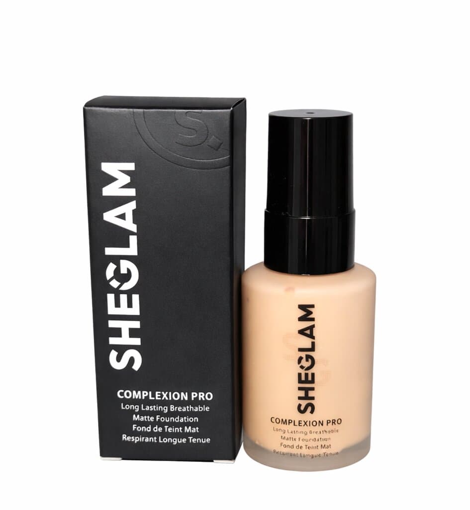 Everyday Glam Essentials Set - Lip, Lashes &Flawless Base 4