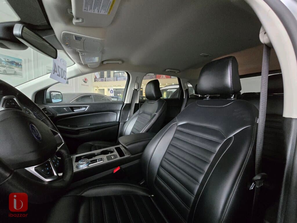 Ford Edge SE 6