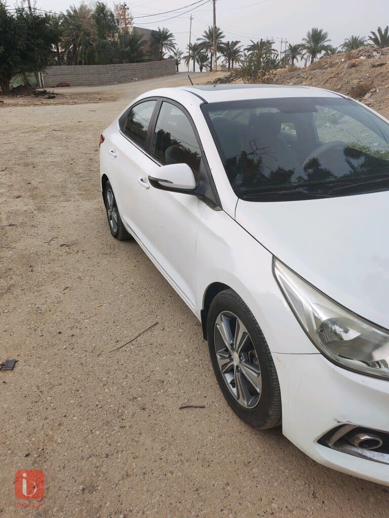 Hyundai Accent 5