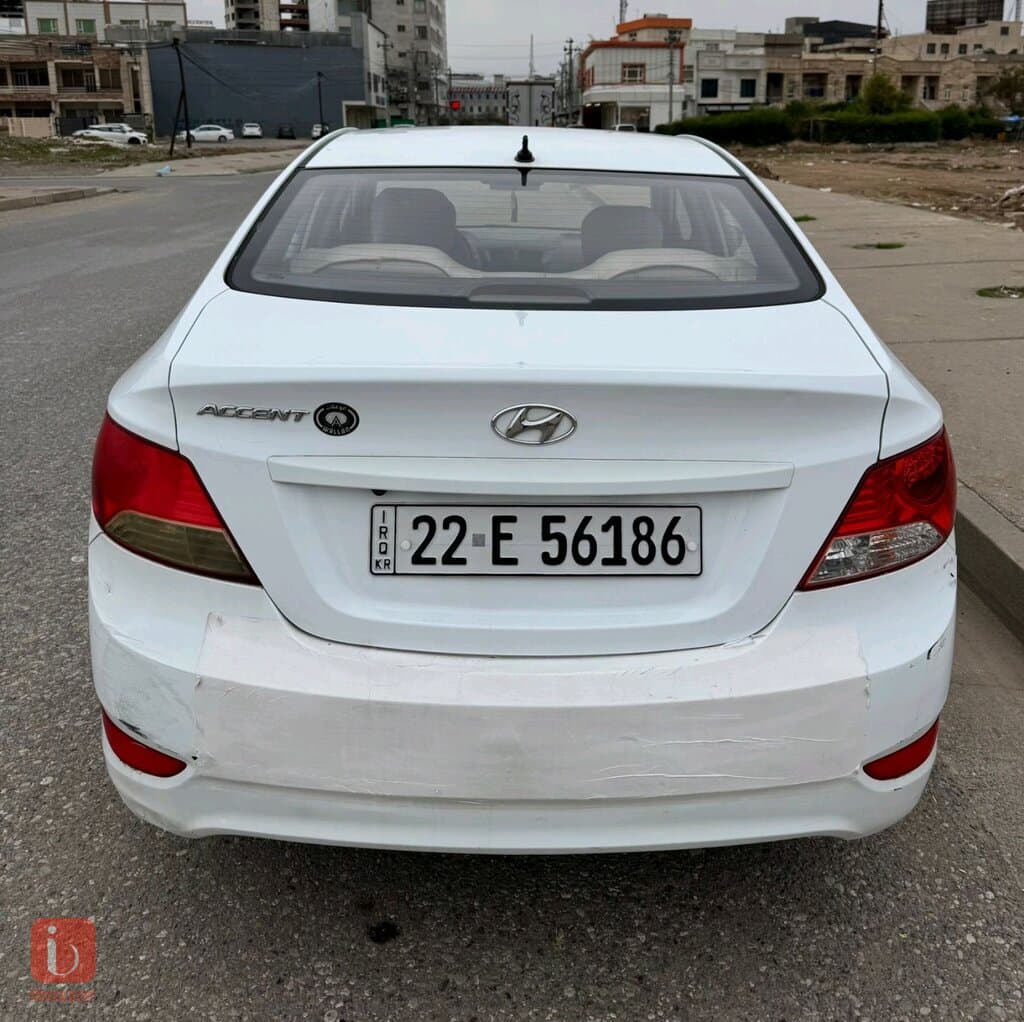 Hyundai Accent 10
