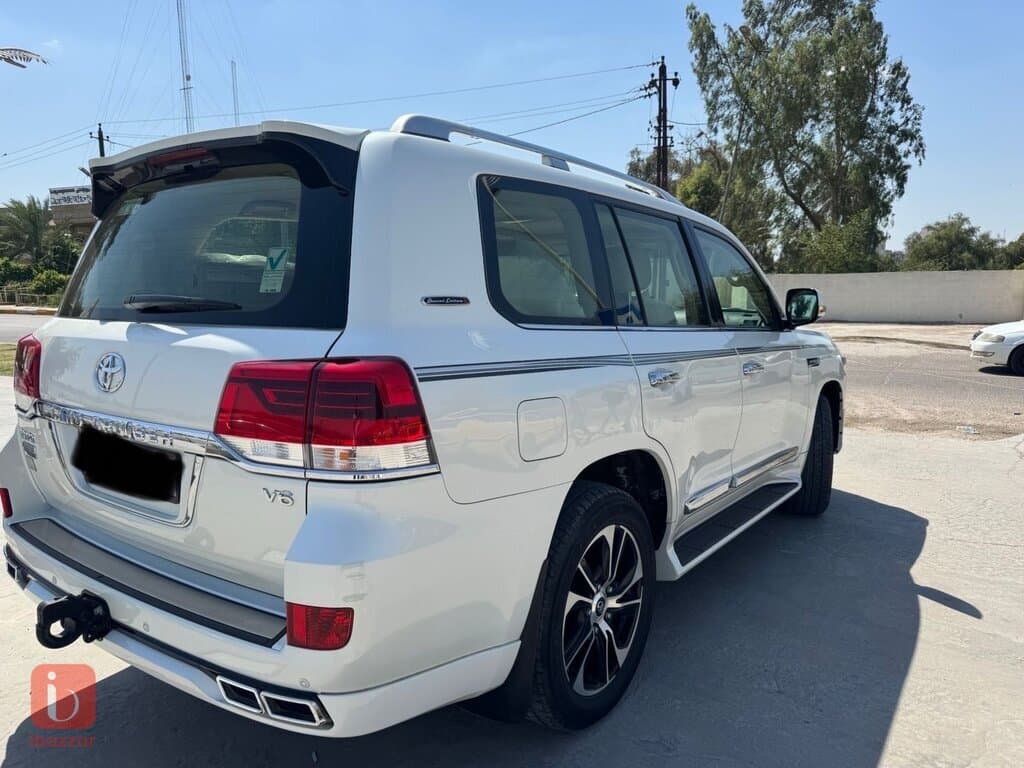 Toyota Land Cruiser GXR