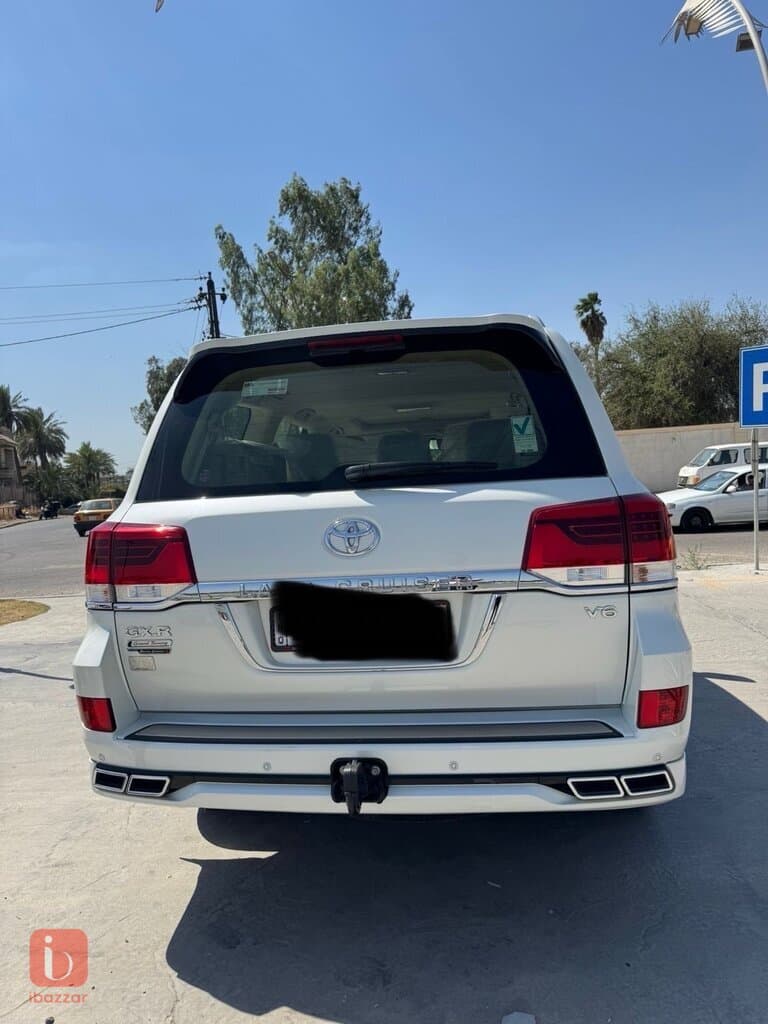 Toyota Land Cruiser GXR 6