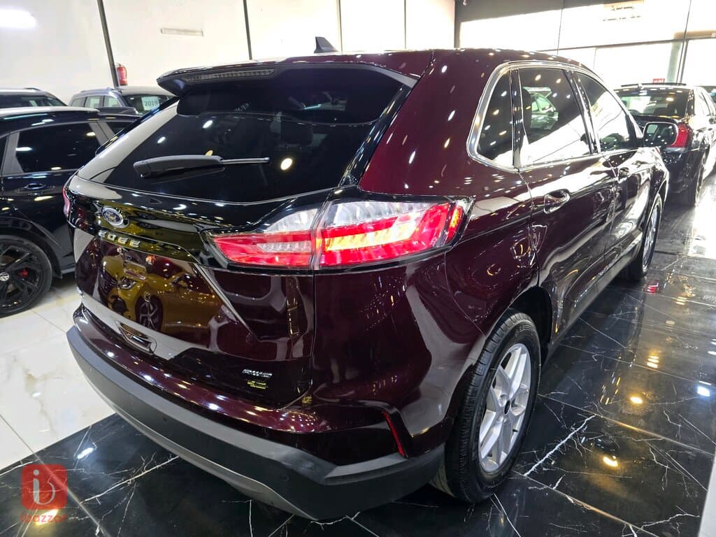 Ford Edge SEL 3