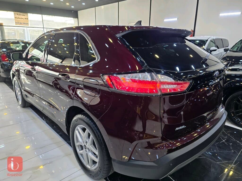 Ford Edge SEL 4