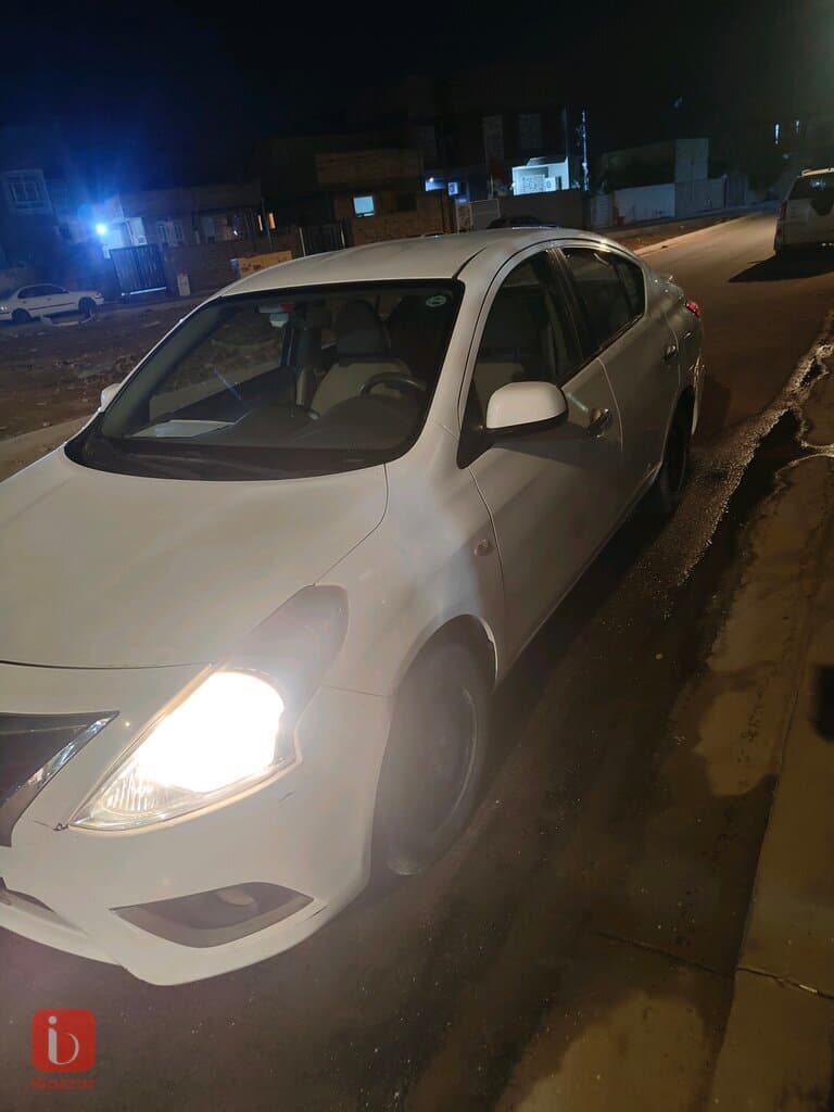Nissan Sunny SV 4