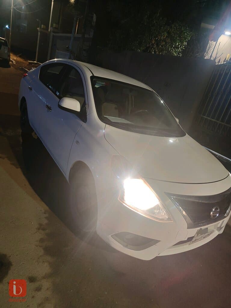 Nissan Sunny SV 5