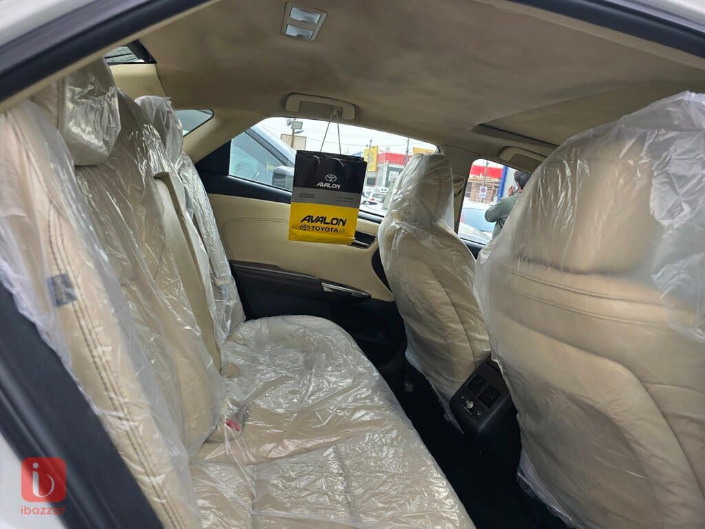 Toyota Avalon 6