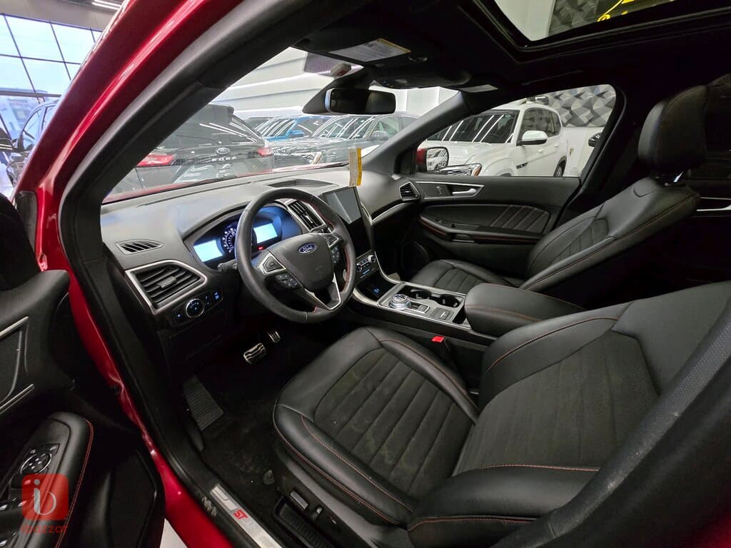 Ford Edge 9