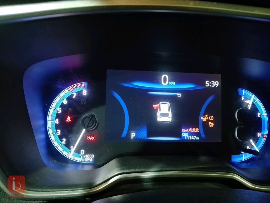 Toyota Corolla Cross XLE 2