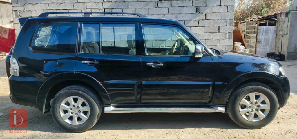 Mitsubishi Pajero 4WD 5 Door 3