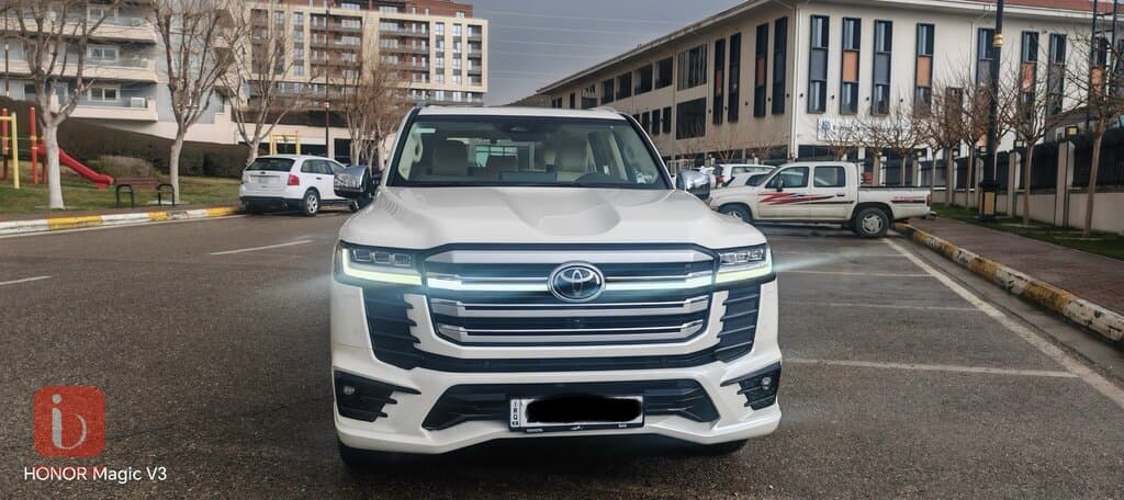 Toyota Land Cruiser VX Limited