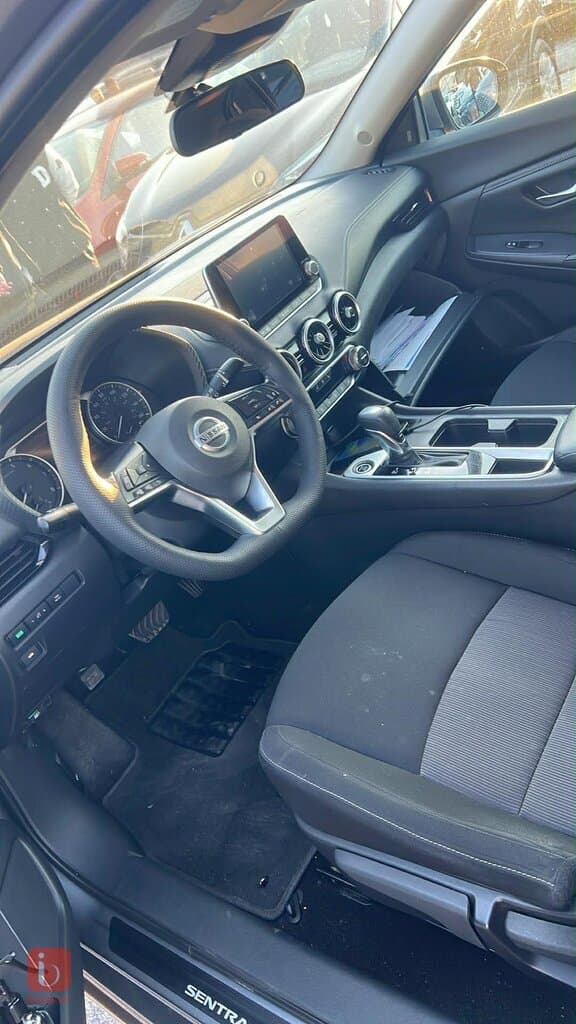 Nissan Sentra SV 11