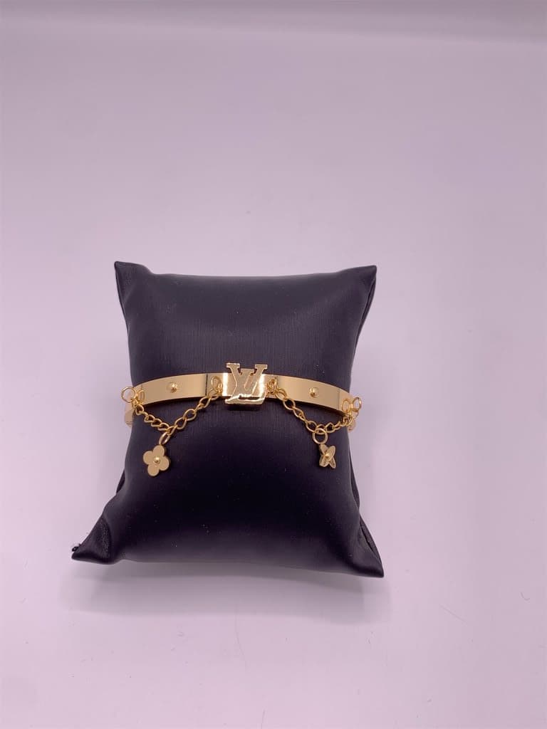 LV Bracelet (Gold) 2