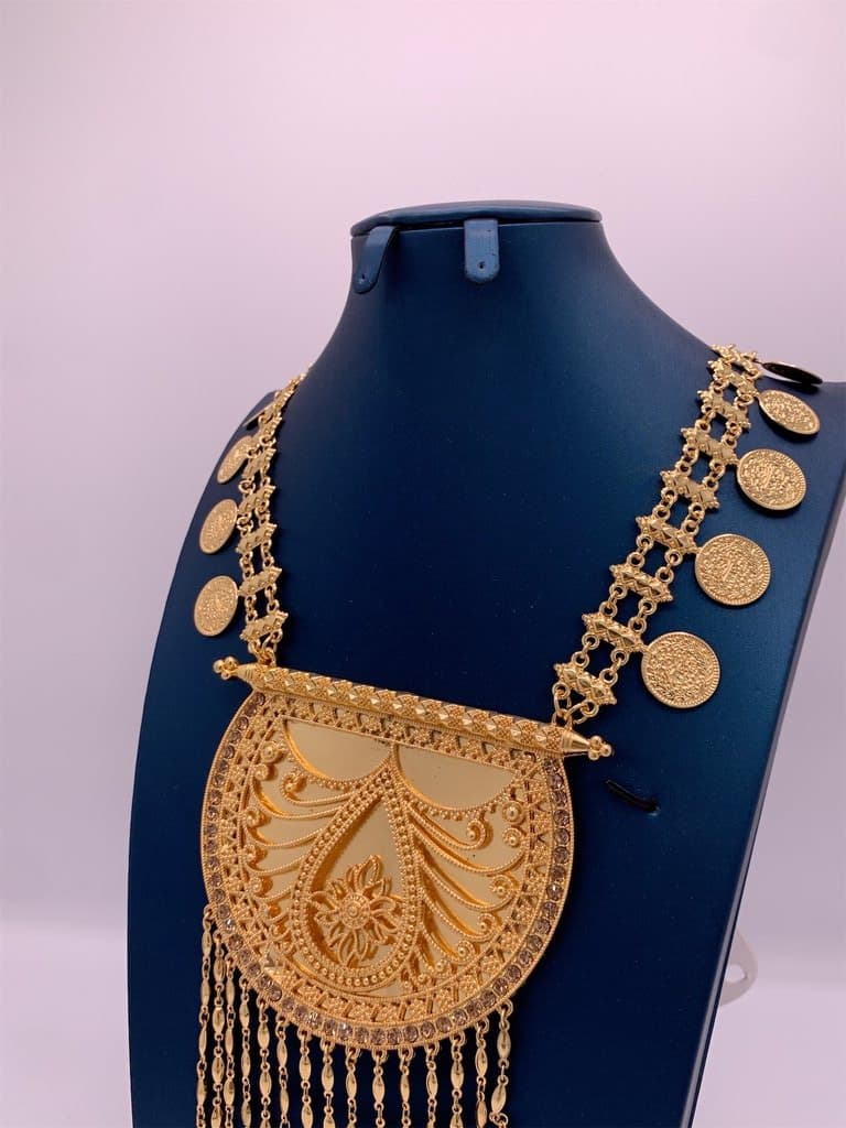Golden Necklace 3